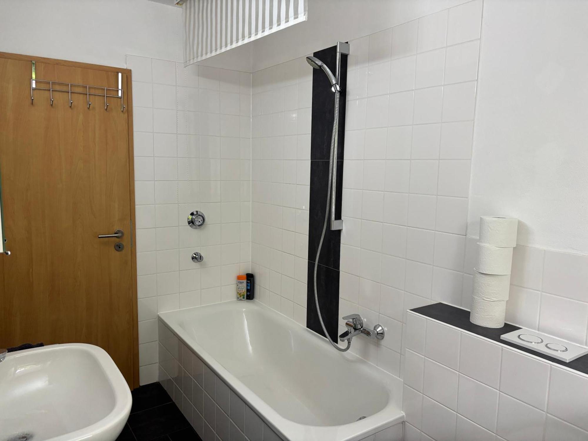 Cityloft Kassel 2 - Zentrale Unterkunft - Balkon - Netflix - Parkplatz Dış mekan fotoğraf